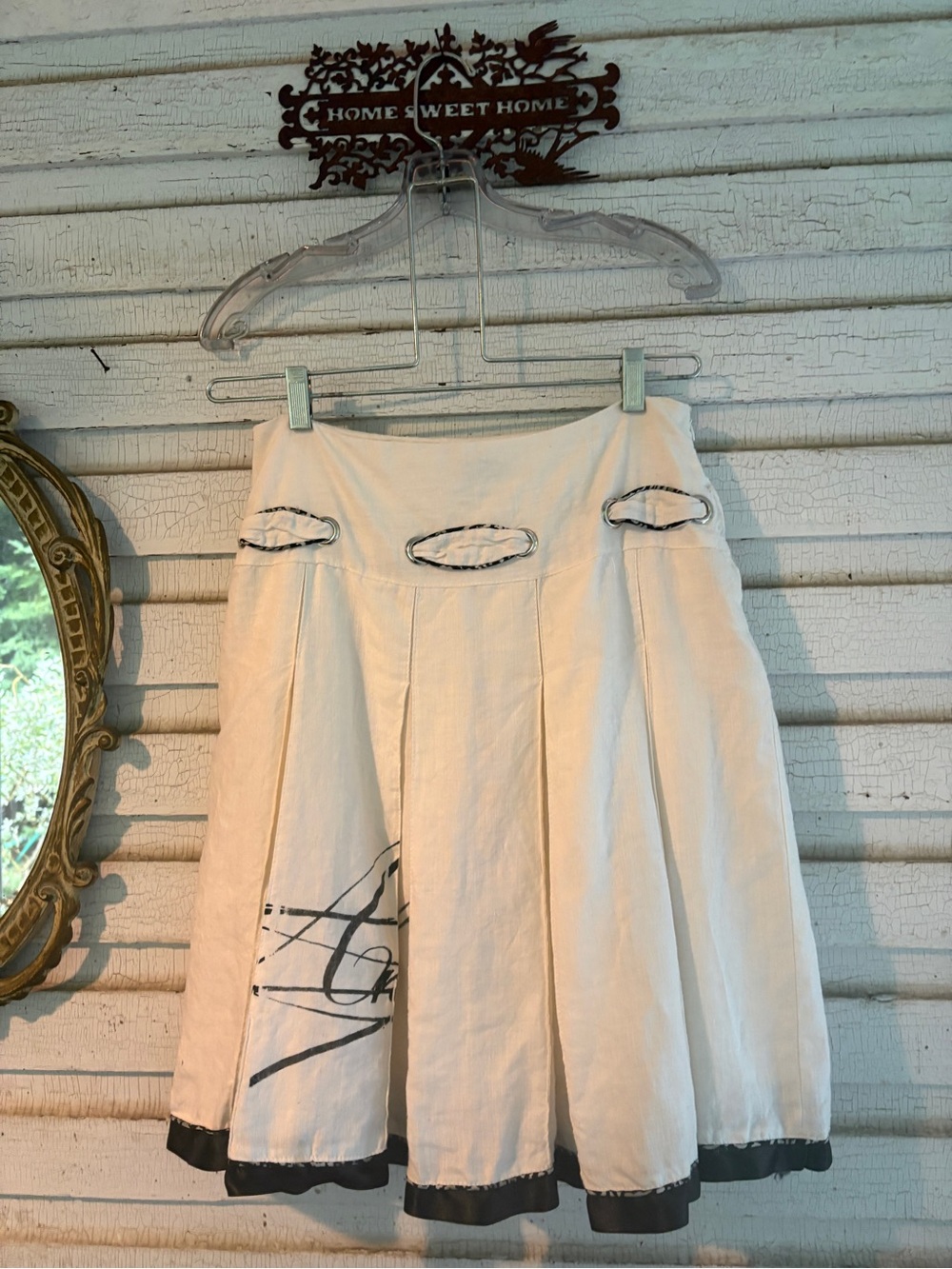 Vintage Lea Greb Women's Cream Pleated Skirt with Black Trim